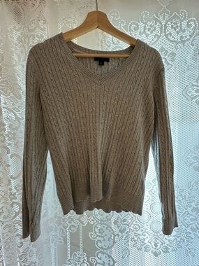 Tommy Hilfiger Cable Knit V-Neck Sweater